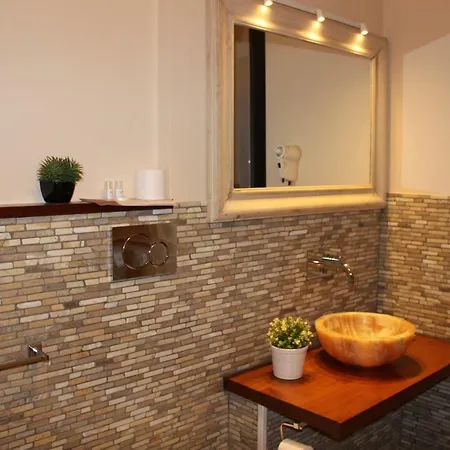 Long In Central Apartment Rome